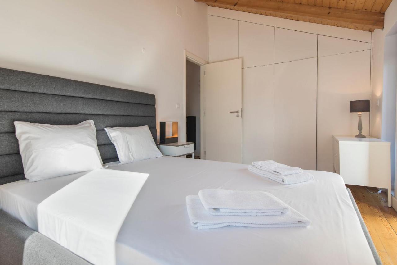 ליסבון Bairro Alto Stunning Flat With Balcony By Lovelystay מראה חיצוני תמונה