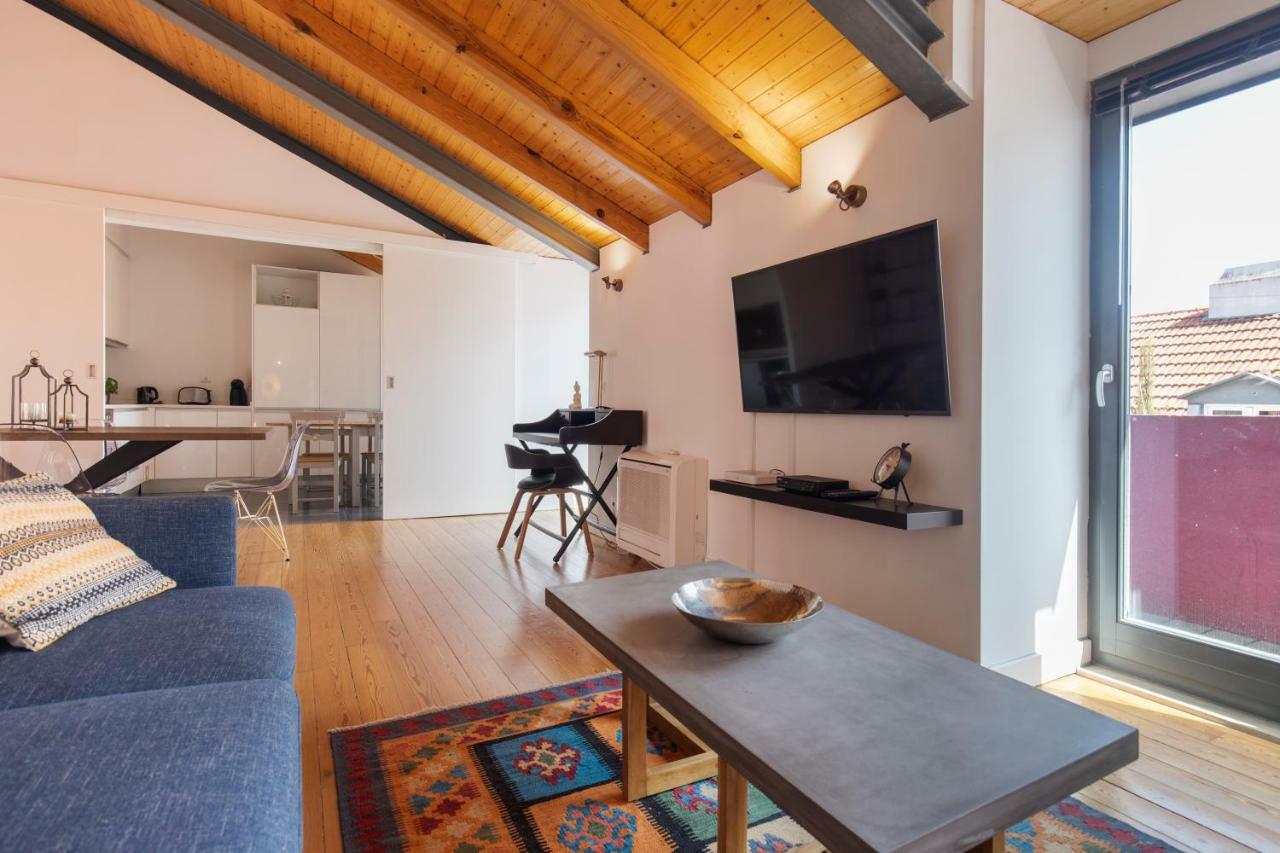 ליסבון Bairro Alto Stunning Flat With Balcony By Lovelystay מראה חיצוני תמונה